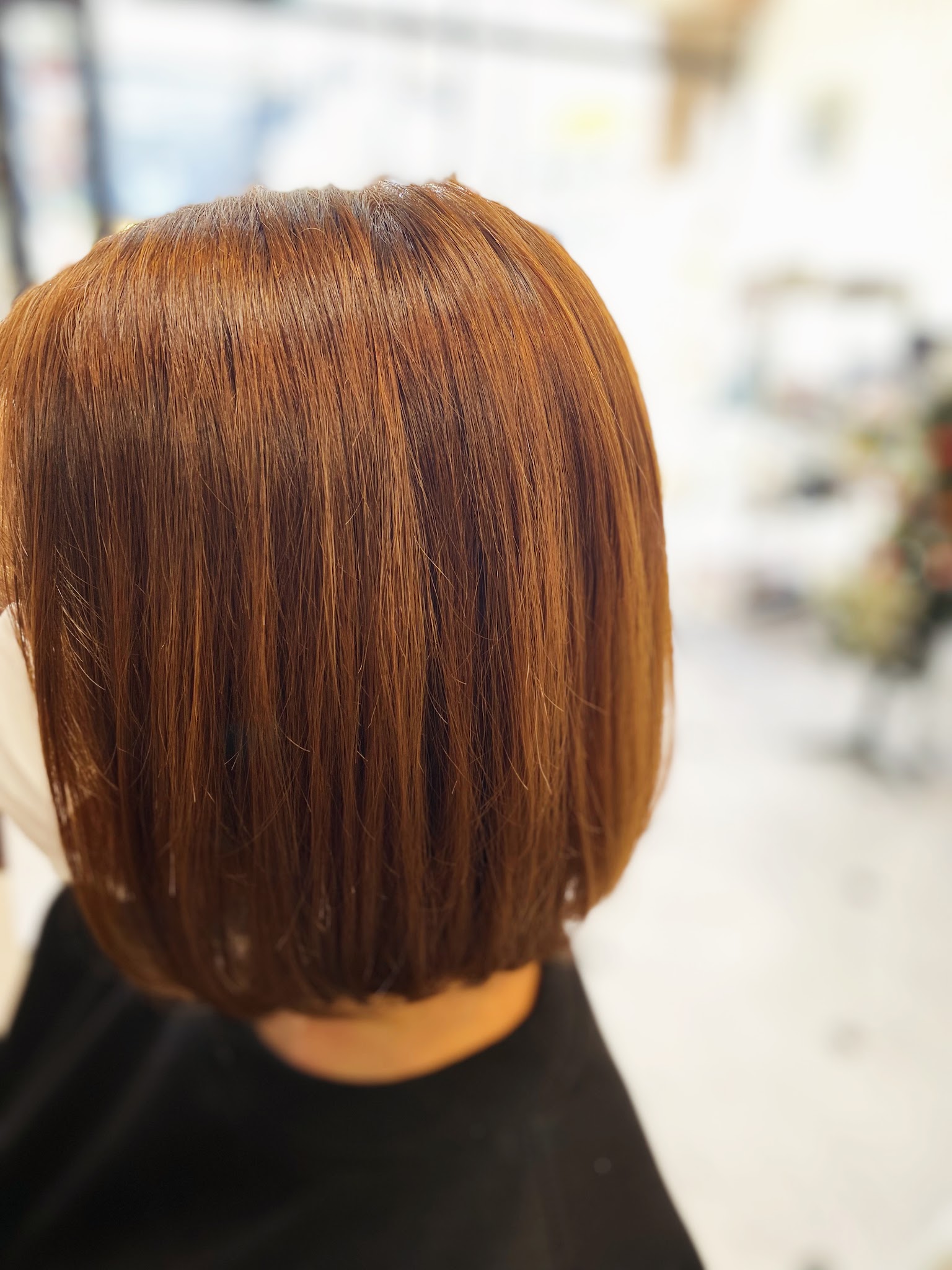 Hair Salon Calmのボブスタイルの後ろ姿